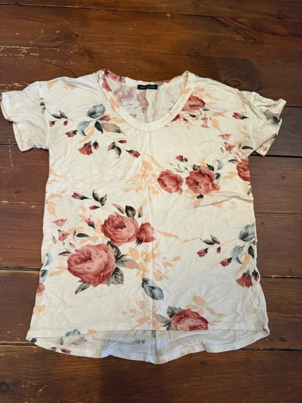 Sweet Claire White V-Neck Tee with Rose Print